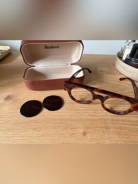 Illesteva Meyer 25th Anniversary  Round Acetate Women’s Glasses